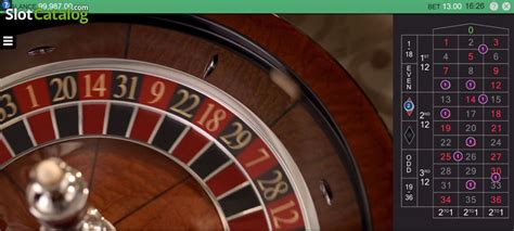 Play Real Roulette With Holly slot